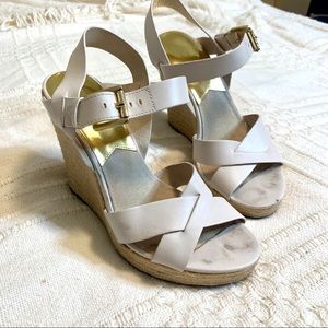 MOCHEAL KORS WHITE STRAP WEDGE HEELS SZ 10!!!